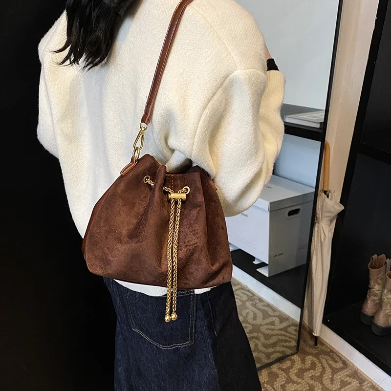 Zacht effen kunstsuède Eenvoud - Women Bags Zara recensie en prijs